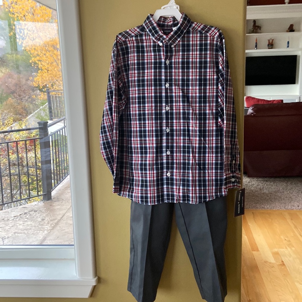 NWT HUDSON FERRELL boys 2 piece set